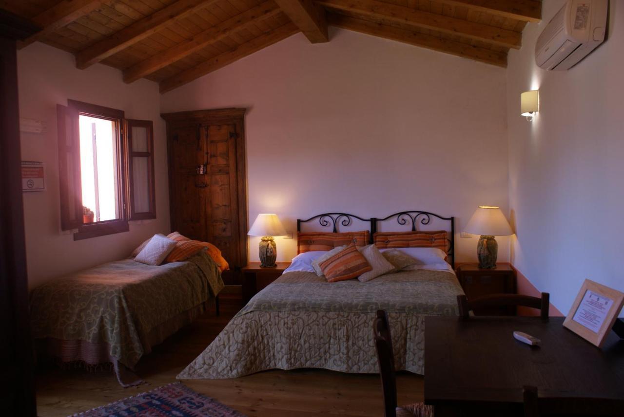 Agriturismo L'Aglientu B&B Loiri Porto San Paolo Room photo